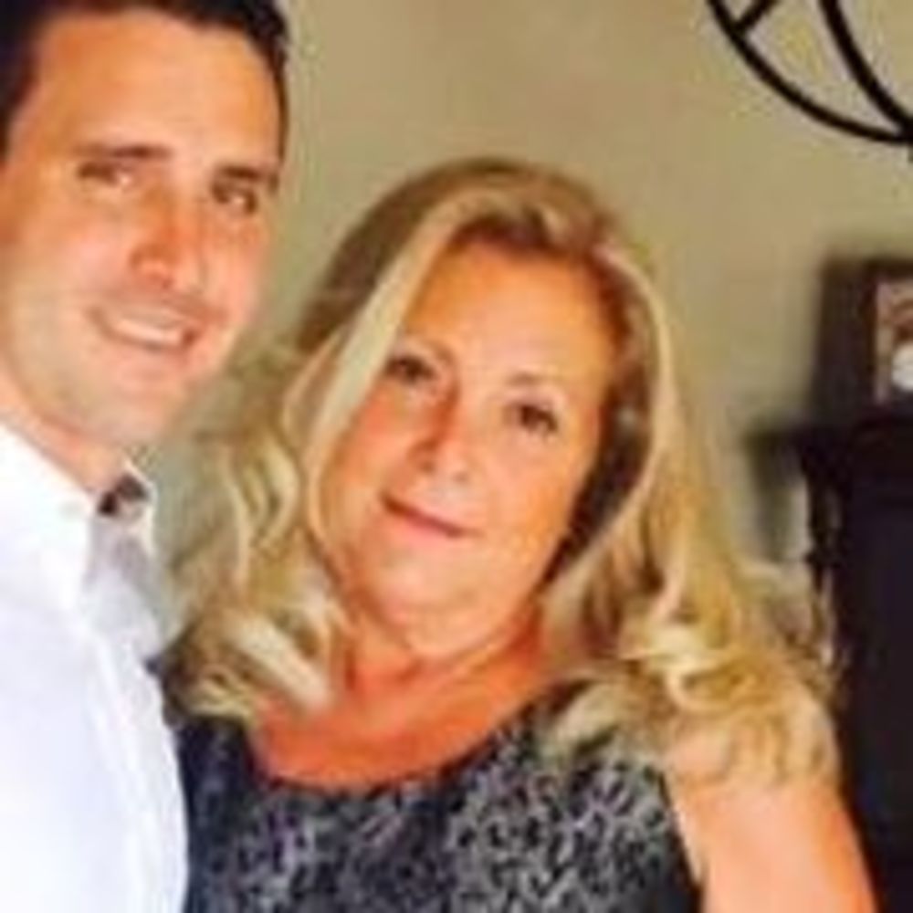 Meet your Posher, Debbie
